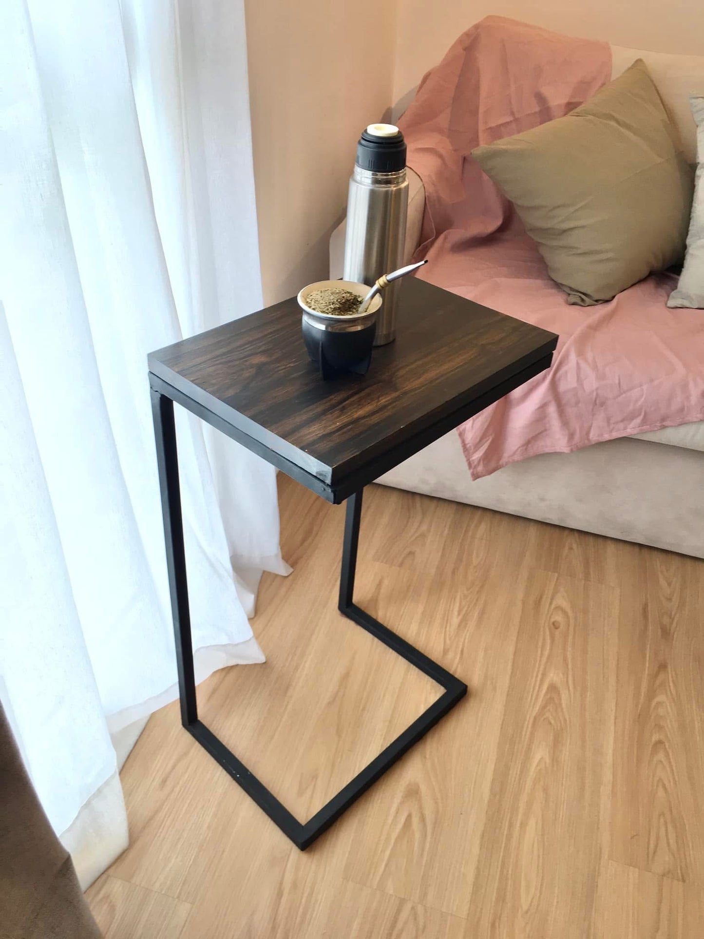 Mesa auxiliar Pucón