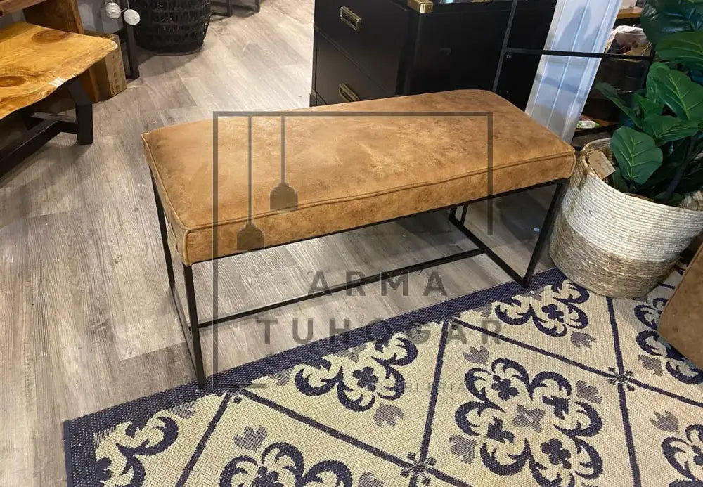 Banqueta Olivia 160.000 / $130.000 / 185.000